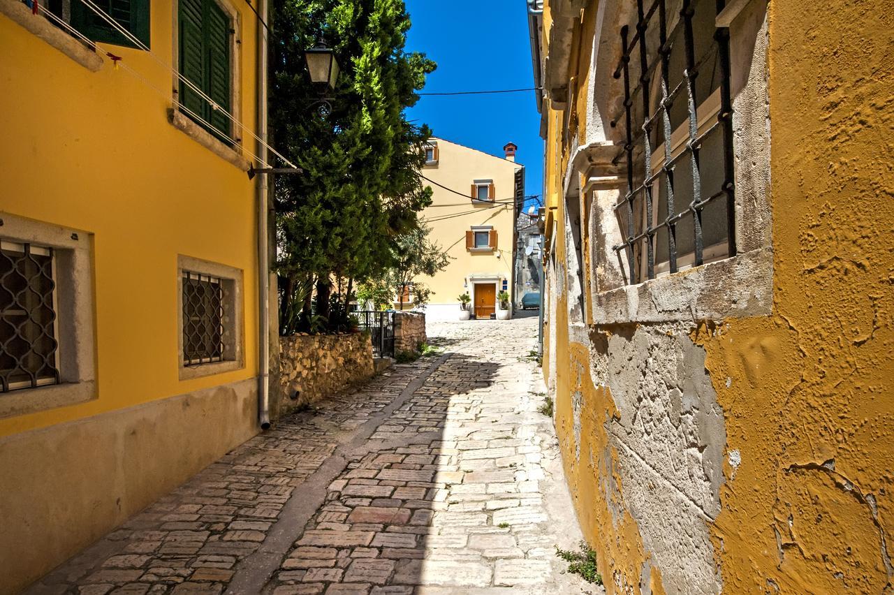Guest House Golden Goose Rovinj Exterior photo