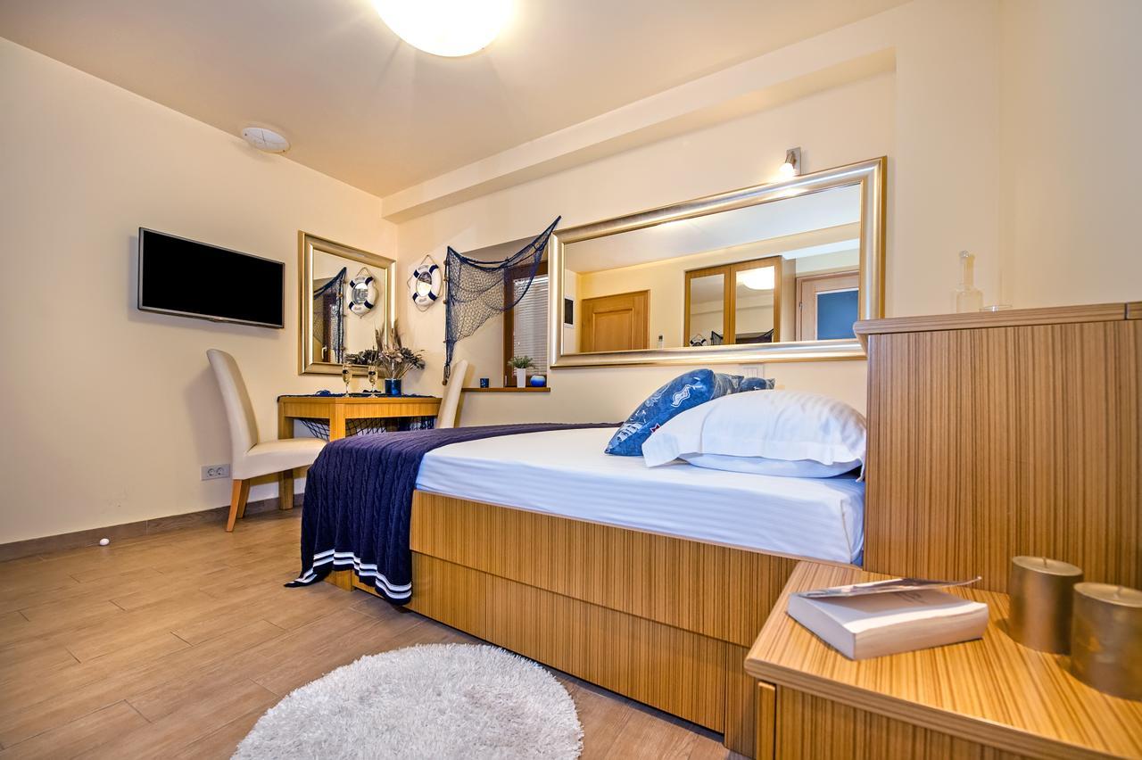 Guest House Golden Goose Rovinj Exterior photo